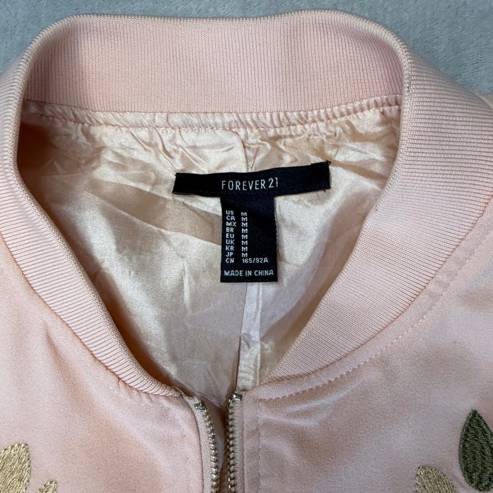 Forever 21 Pink Floral Embroidered Bomber Jacket Full Zip Medium Style 19815 - Picture 3 of 7